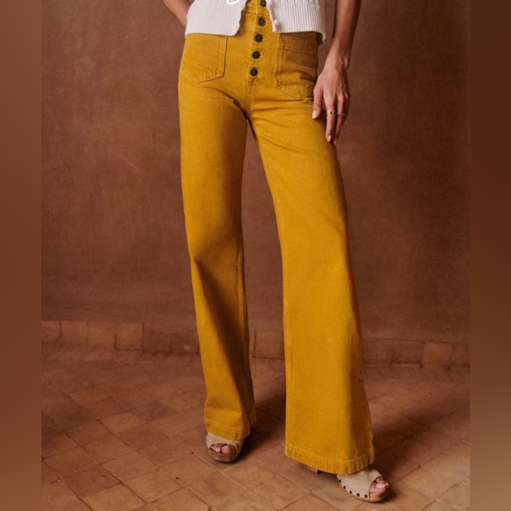 Sézane Cyriel Trousers in Ochre - Picture 2 of 6